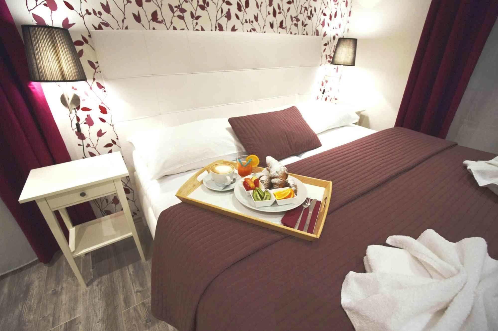 Hotel Nabucco Прага Екстер'єр фото