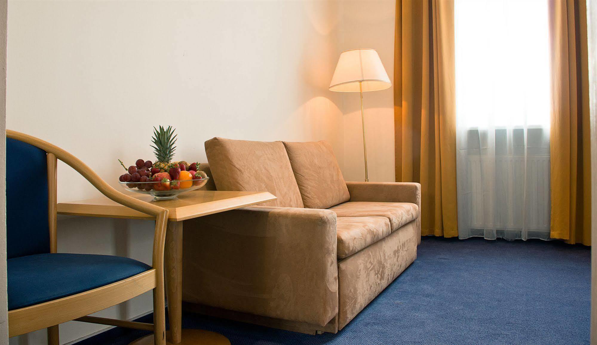 Hotel Nabucco Прага Екстер'єр фото