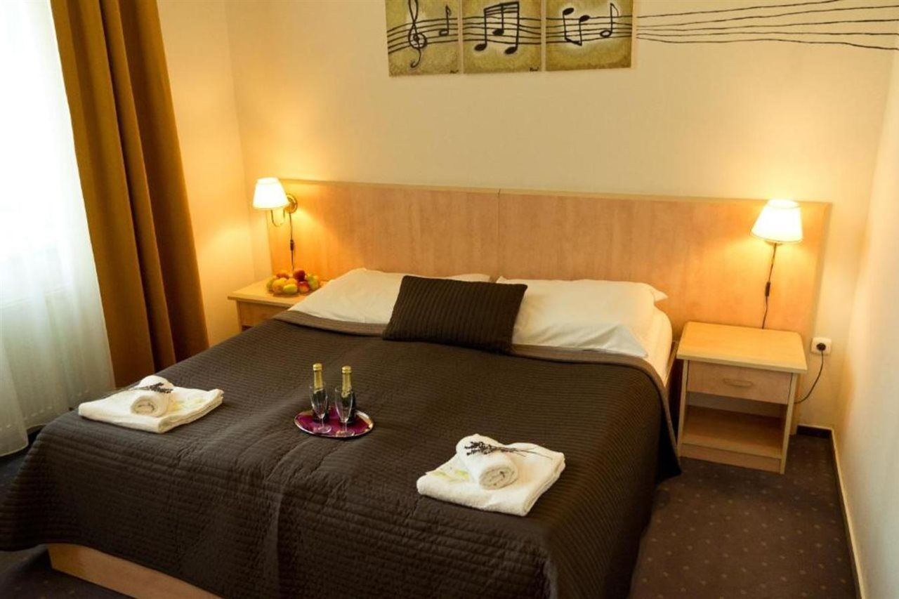 Hotel Nabucco Прага Екстер'єр фото